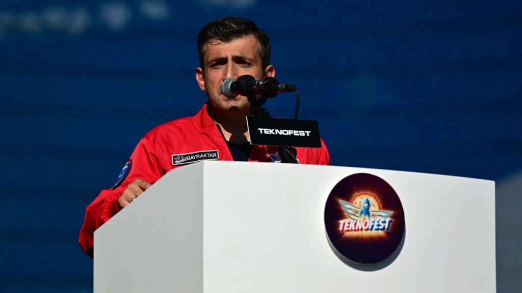 TEKNOFEST Yönetim Kurulu Başkanı Bayraktar, “Mavi vatan, gelecek nesillere bırakacağımız en önemli miraslardan”…