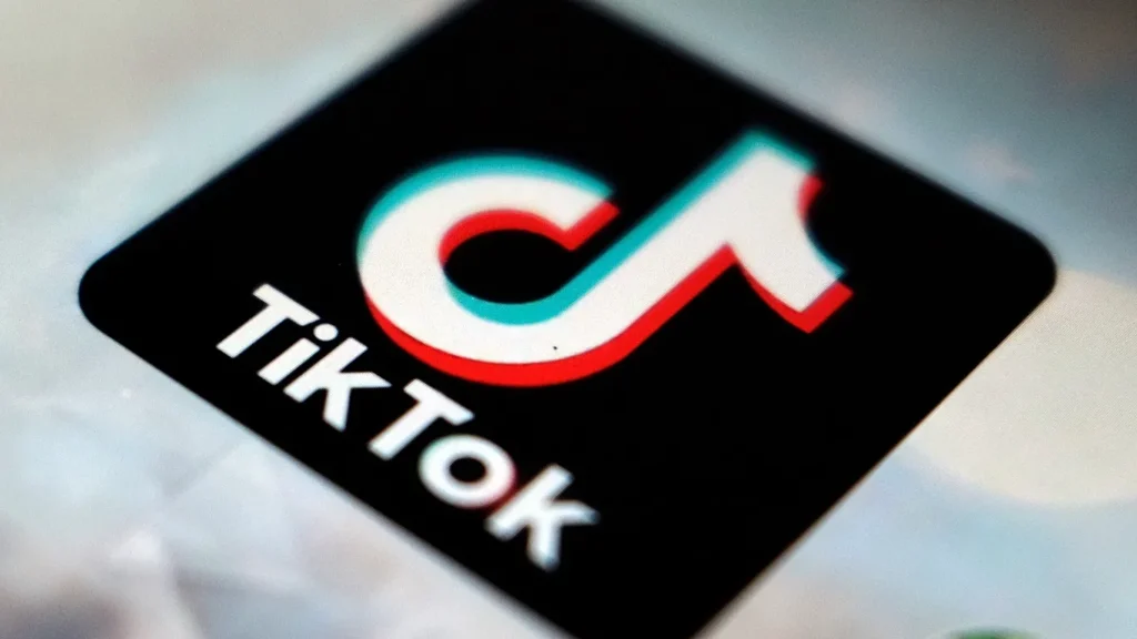 Trump, Murdochlar ve teknoloji milyarderlerinin TikTok anlaşmasında yer alabileceğini açıkladı