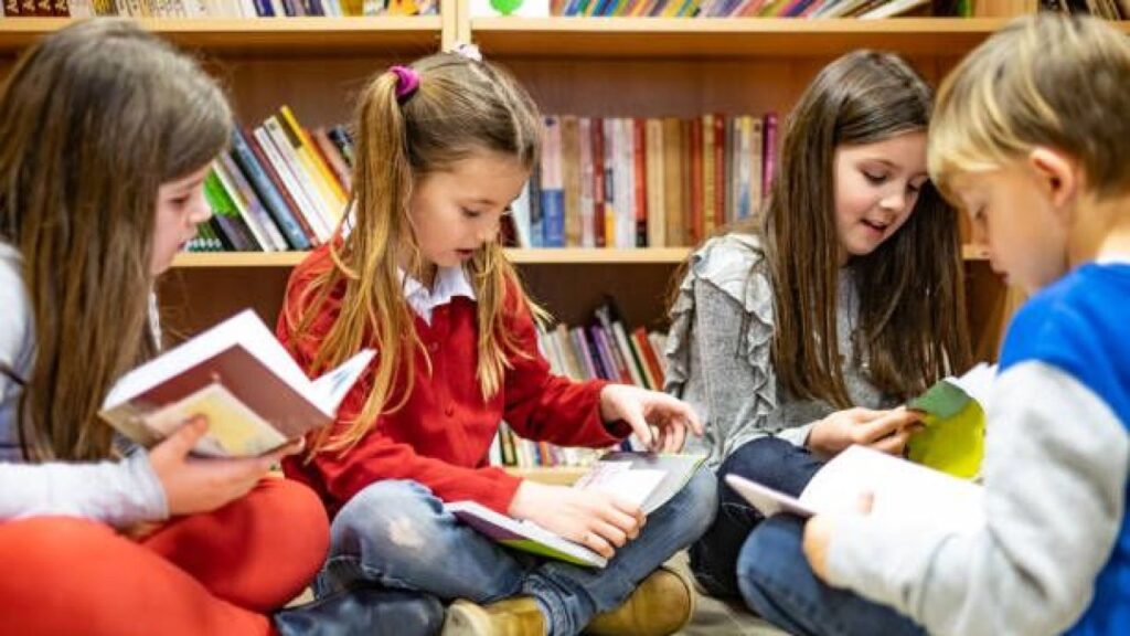 Kocaeli’de eğitim süresi düşüyor…. Kadınlar erkeklerden daha uzun öğrenim görüyor