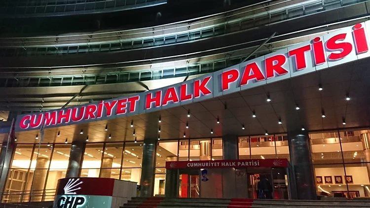 AK Parti Genel Başkan Yardımcısı ve Parti Sözcüsü Çelik, CHP’nin TBMM’nin 28. Dönem 4. Yasama Yılı açılış oturumuna katılmamasını eleştirdi…