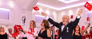 Hollanda’nın en renkli insanı Bülent TÜRKER’den muhteşem bir tören daha…