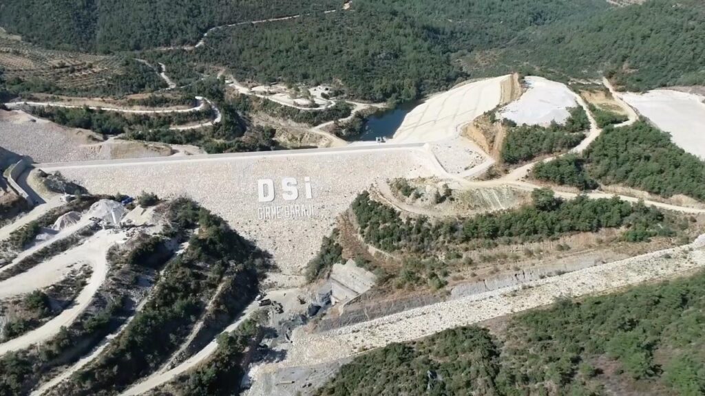 Tarım ve Orman Bakanı Yumaklı, Muğa’nın Yatağan Girme Barajı’nda su tutulmaya başlandı