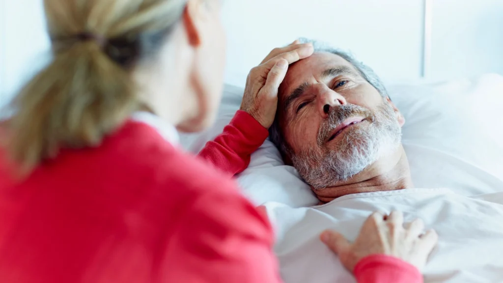 Geriatri Uzmanı Dr. Sibel Akbaş, “Palyatif bakımı yaşamı tehdit eden hastalıklarla mücadele eden hasta ve yakınlarının yaşam kalitesini artırmayı amaçlayan bütüncül bir sağlık hizmeti”