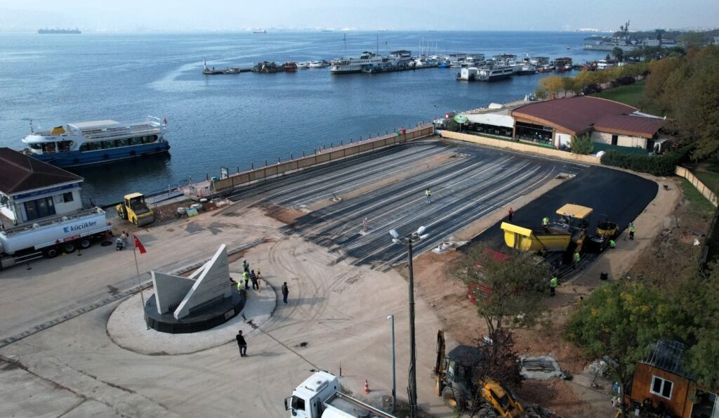 Kocaeli Büyükşehir Belediyesi,1 Mart Vapur İskelesi Otoparkını yüzde 85 tamamladı