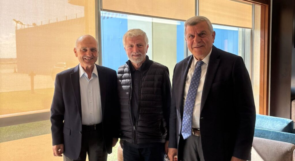 Karaosmanoğlu önceki dönem bakanlarla hasret giderdi…