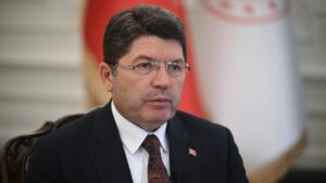 Adalet yatırımlarını anlatan bir video paylaşan Adalet Bakanı Tunç, “Adaletin yüzyılını güçlü temellere inşa ediyoruz”