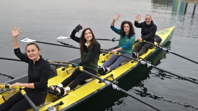 Kocaeli Sümerspor’dan anlamlı etkinlik: Bu kez Öğretmenler Kürek Çekti 