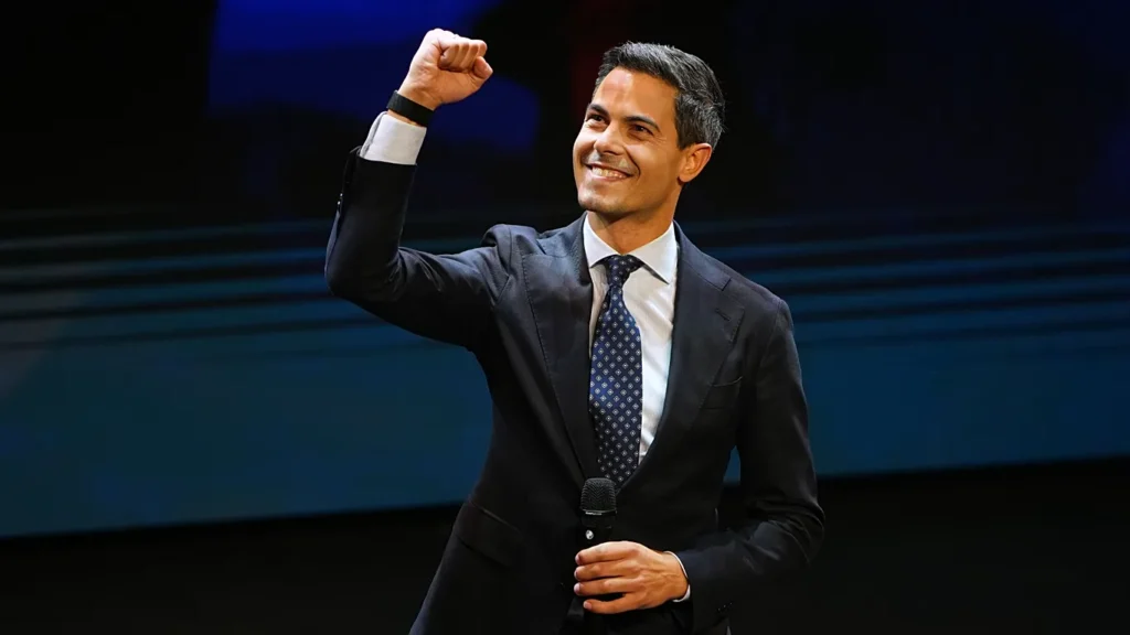 Laleler ülkesinin büyük umudu olan eşcinsel Rob JETTEN ve partisi  D66’nın yeni yüzü…