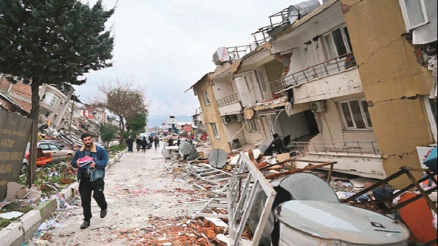 Adalet Bakanı Yılmaz Tunç, “Deprem Bölgesi Değerlendirme Toplantısı”nda konuştu…