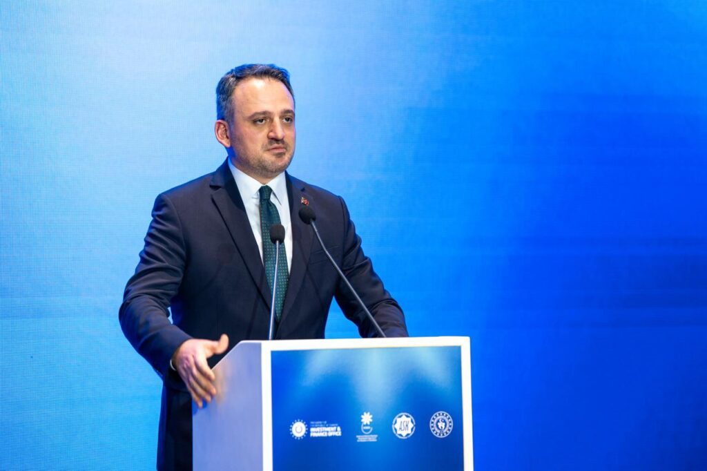 Gençlik ve Spor Bakan Yardımcısı Dr. Enes Eminoğlu Bakü’de Genç MÜSİAD’ın organizasyonu’nda konuştu…