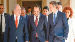 İsrail, Yunanistan ve GKRY, yaptıkları üçlü zirvenin ardından yayınladıkları ortak bildiri…