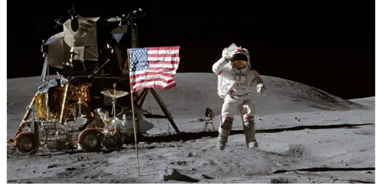 Meryem GÜLBETEKİN : Ay’a Gerçekten Ayak Basıldı mı ??? Soğuk Savaşın Büyük Gizemi