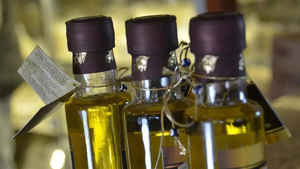 Ayvalık merkezli Türk zeytinyağı firması Nova Vera, uluslararası arenada dünya birincisi oldu…