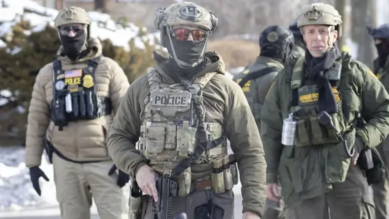 ABD’de göç ve gümrük muhafaza polisinin (ICE) yetkileri neler?