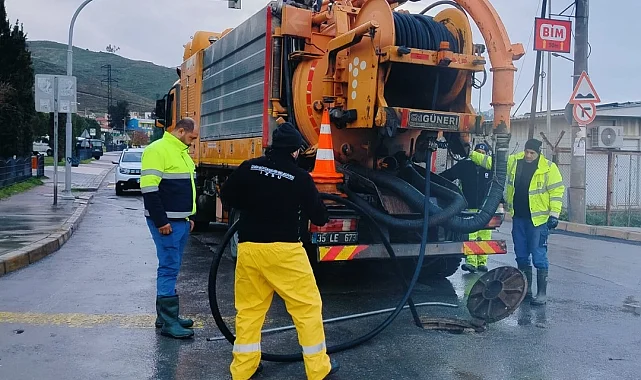 Meteorolojiye göre İzmir’de yağış alarmı sürüyor