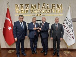 Macar Diplomatlardan Bezmiâlem Vakıf Üniversitesi’ne İşbirliği Ziyareti