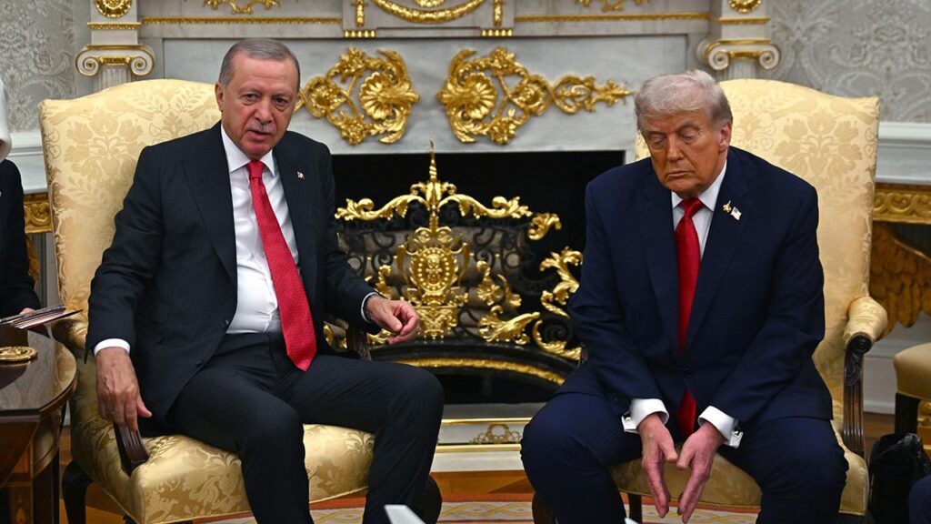 Cumhurbaşkanı Erdoğan’dan diplomasi trafiği