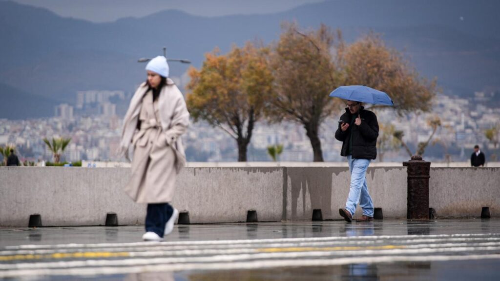 Yurt genelinde yağış sürecek, sıcaklıklar kademeli artacak