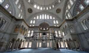 Cuma Hutbesi: “Birbirimize Kenetlenelim, Sorumluluklarımızı İdrak Edelim”