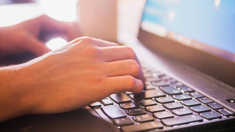 (BTK)’ya iletilen tüketici şikayetlerinde ilk sırada “internet servis sağlayıcılığı” hizmeti yer alıyor