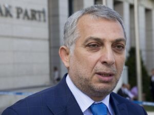 Metin Külünk: Çapsız Muhalefet