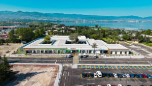 İzmit, Büyükşehir’le küllerinden doğdu: Büyükşehir’in yatırımları ile sahil kesimi kabuk değiştiriyor